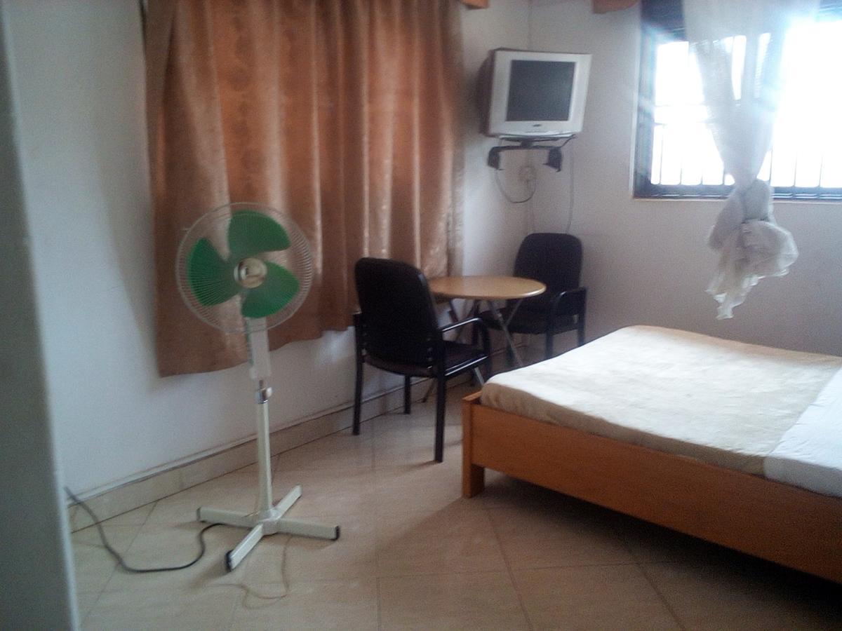 كامبالا Mamba Hotel المظهر الخارجي الصورة